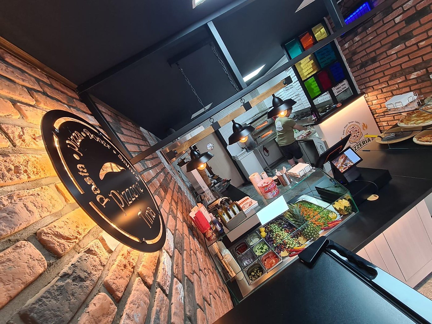 Pizzeria Tina Skuteč — interiér